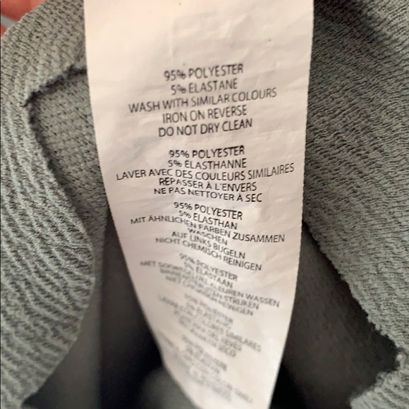 Boo hoo Plus Scallop Edge V Neck Shift Dress 18 - Picture 4 of 6